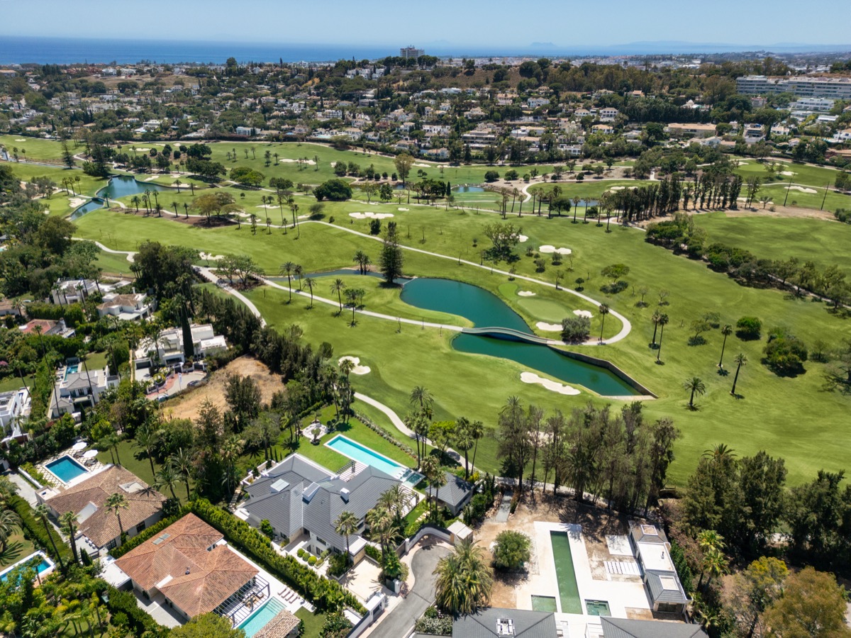 Costa del Sol Luxury Market 2025 | Top Investment Areas
